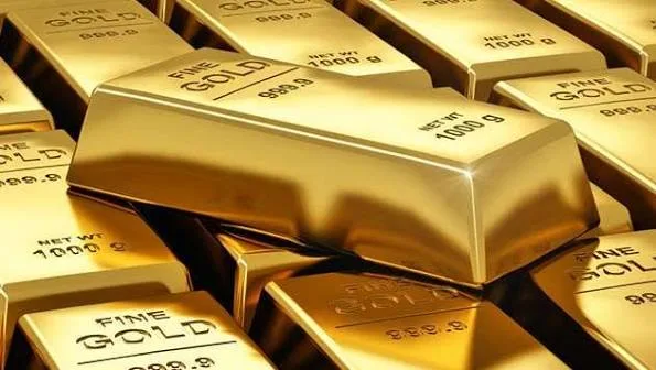 Gold price prediction 2026: $3,800 floor vs $6,000 bull case